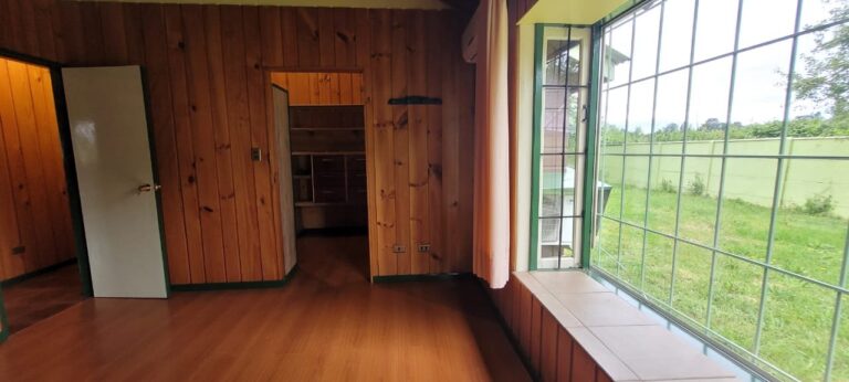 Venta, casa en gran terreno de Pucón!!