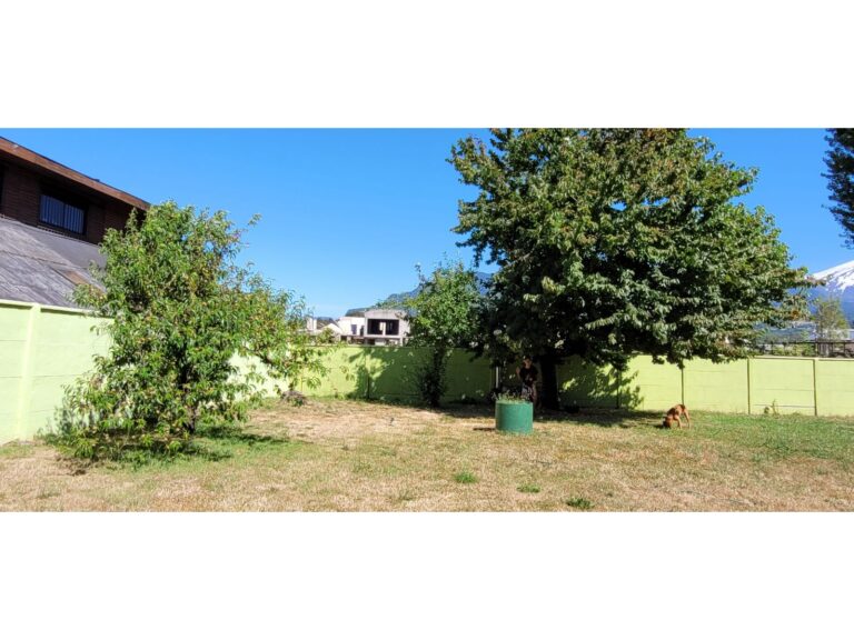 Venta, casa en gran terreno de Pucón!!