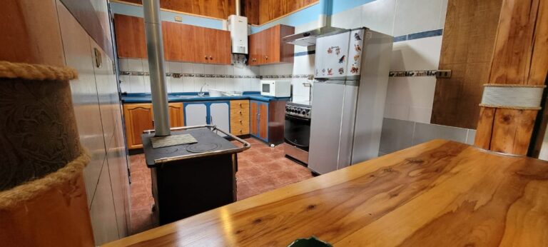 Venta, casa en gran terreno de Pucón!!