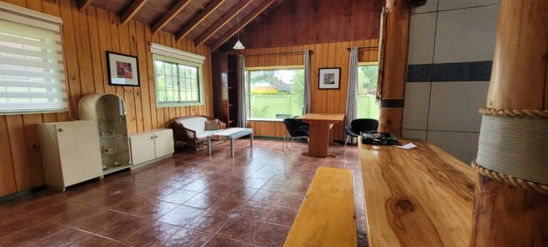 Venta, casa en gran terreno de Pucón!!