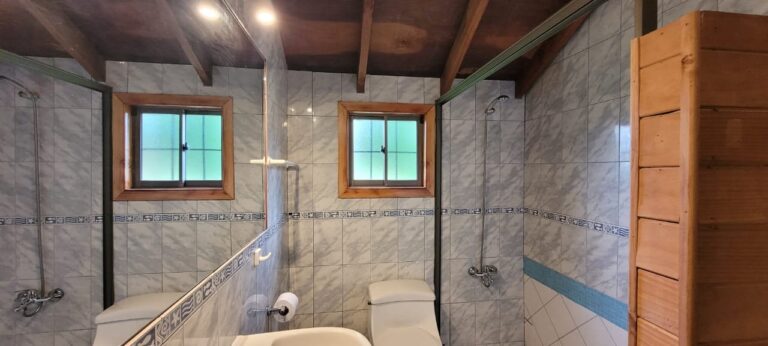 Venta, casa en gran terreno de Pucón!!