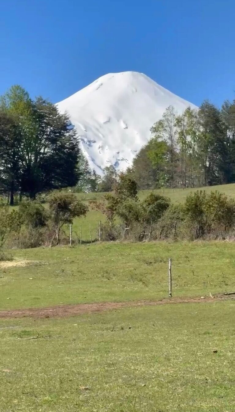 Pucón, parcela con vistas panorámicas - 03 parcela los riscos pucon vista volcan villarrica 1