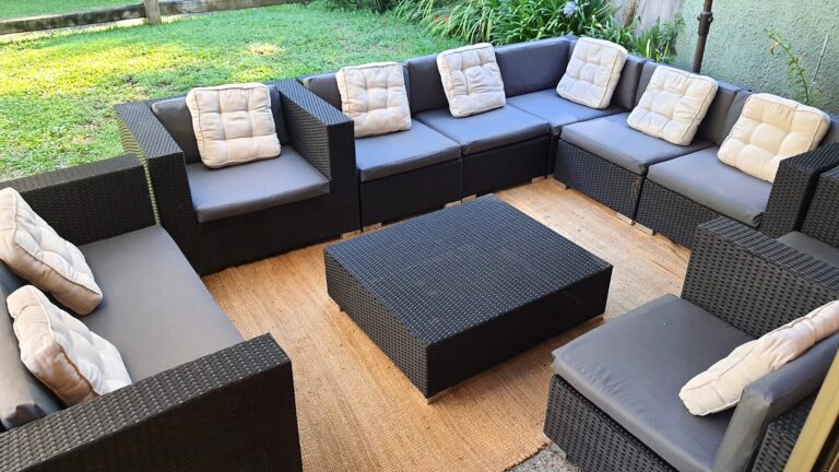Casa en Venta en Prestigioso Condominio de Pucón - 08 casa condominio pucon quincho lounge