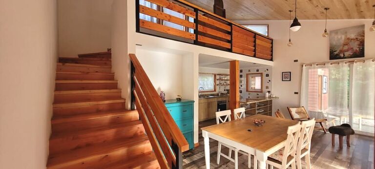 Casa 2 habitaciones 2 baños - 12 casa cabana pucon vintage escalera altillo