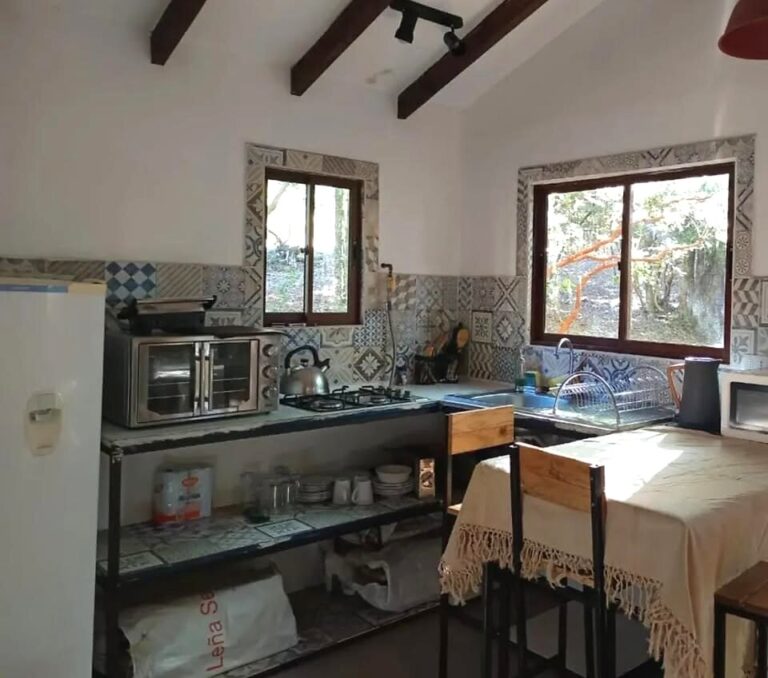 Tres casas en venta en Caburgua — Parcela de 5.000 m² - 13 casas caburgua lago cocina 2
