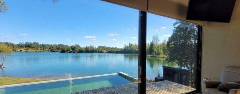 Hermosa casa en parcela con orilla de laguna - foto 8