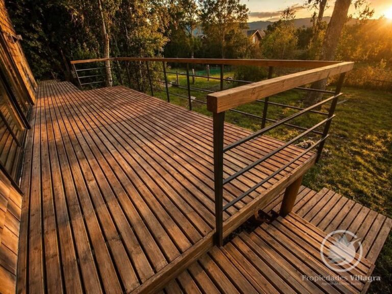 Pucón, casa nueva en condominio Urbano - Casa pucon condominio urbano vista volcan 11 terraza escalera golden hour