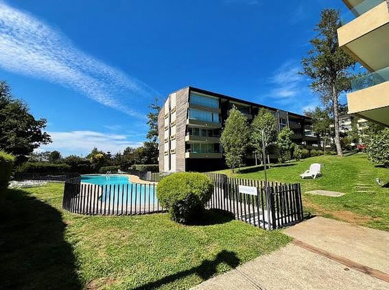 Departamento amoblado con terraza y vista al bosque - Departamento 2d2b pucon altavista bosque 16 piscina condominio