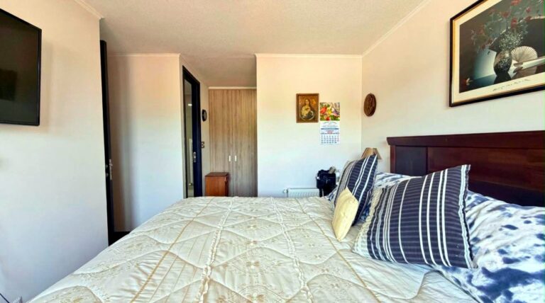 ¡Gran Oportunidad! Amplio e Iluminado Departamento en el Centro de Pucón - Departamento 3d2b centro pucon vista volcan 15 dormitorio 3 cabecera